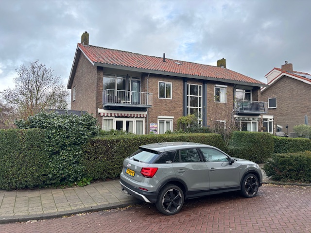 Burgemeester Warnaarkade – Hazerswoude-Dorp